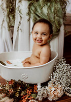 Veronica - Baby Milk Bath & Family Photography